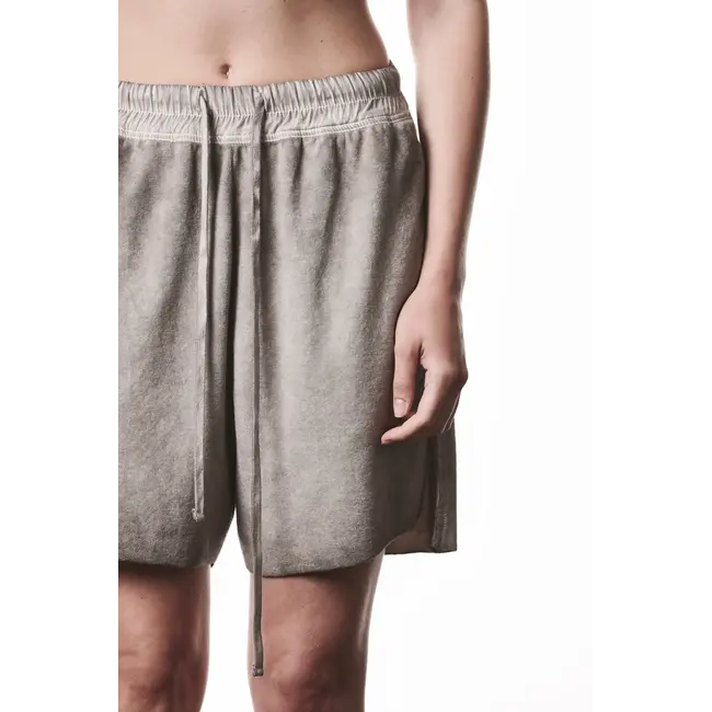 THOM KROM  WTS429 Relaxed Shorts | Cold Dye Stone