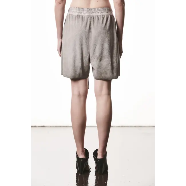 THOM KROM  WTS429 Relaxed Shorts | Cold Dye Stone