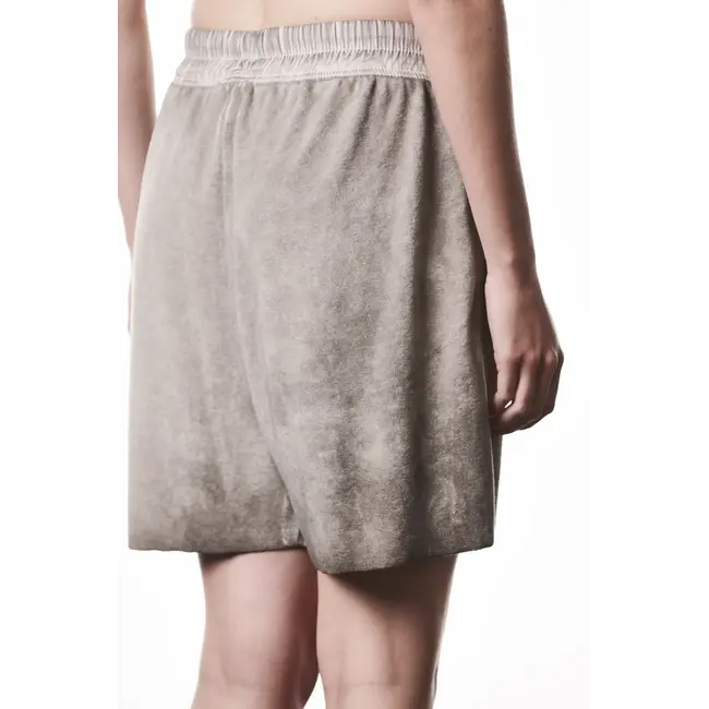 THOM KROM  WTS429 Relaxed Shorts | Cold Dye Stone