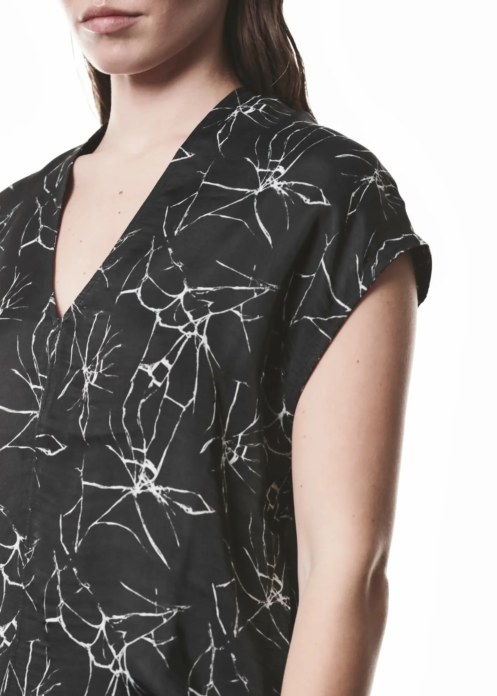 THOM KROM Thom Krom WH20 Sleeveless Top | Marble Print