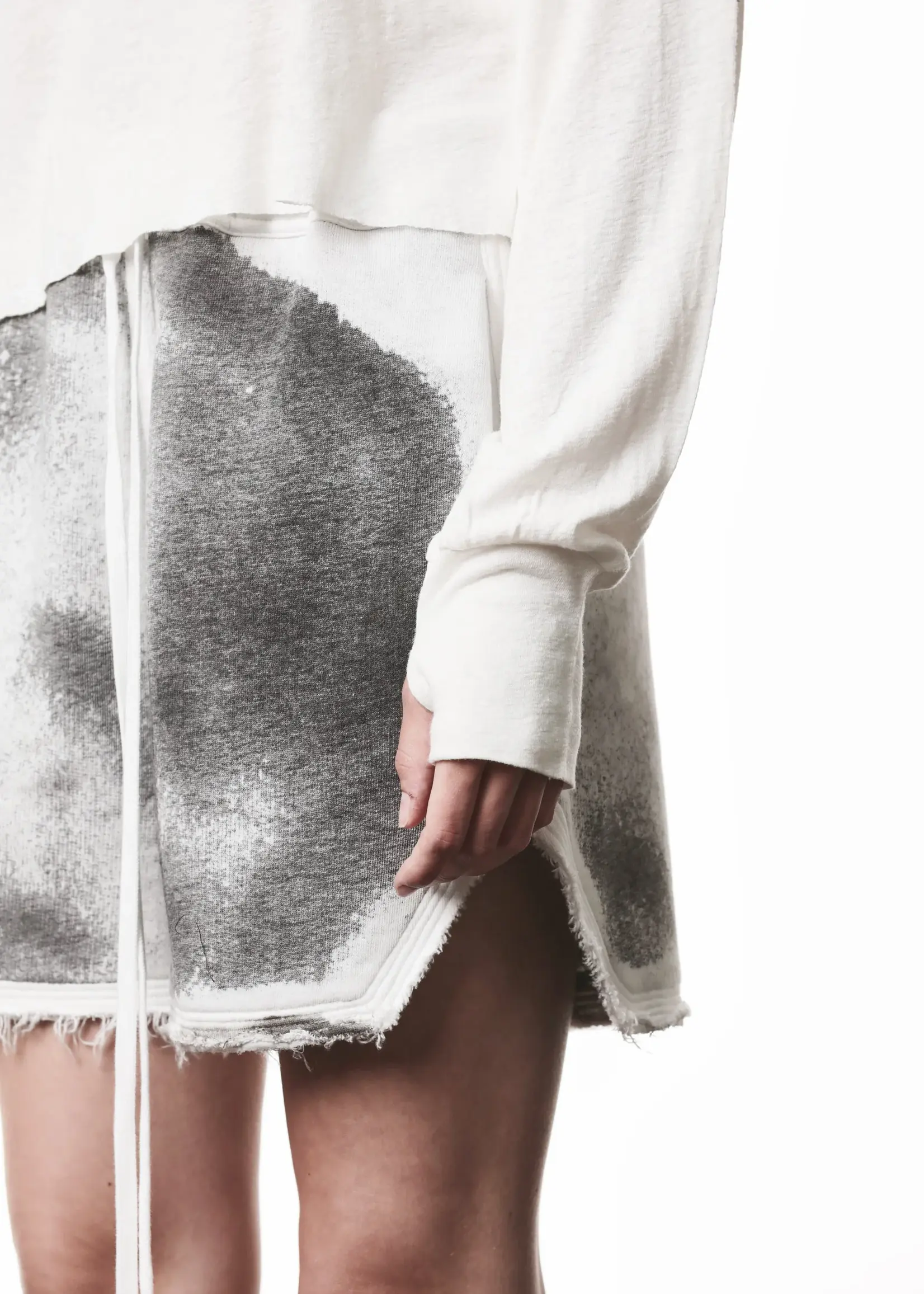 THOM KROM Thom Krom Cropped Long Sleeve | Off White