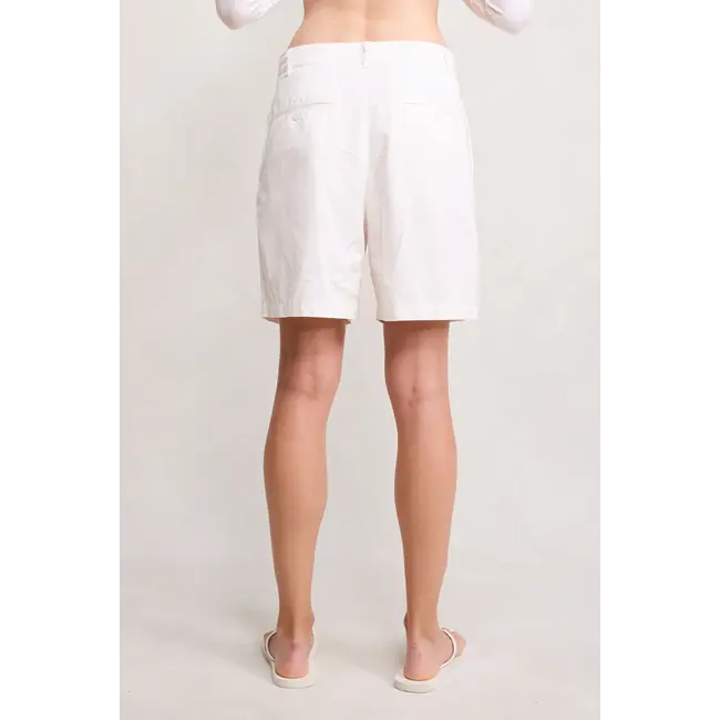 Double Pleat Shorts | White