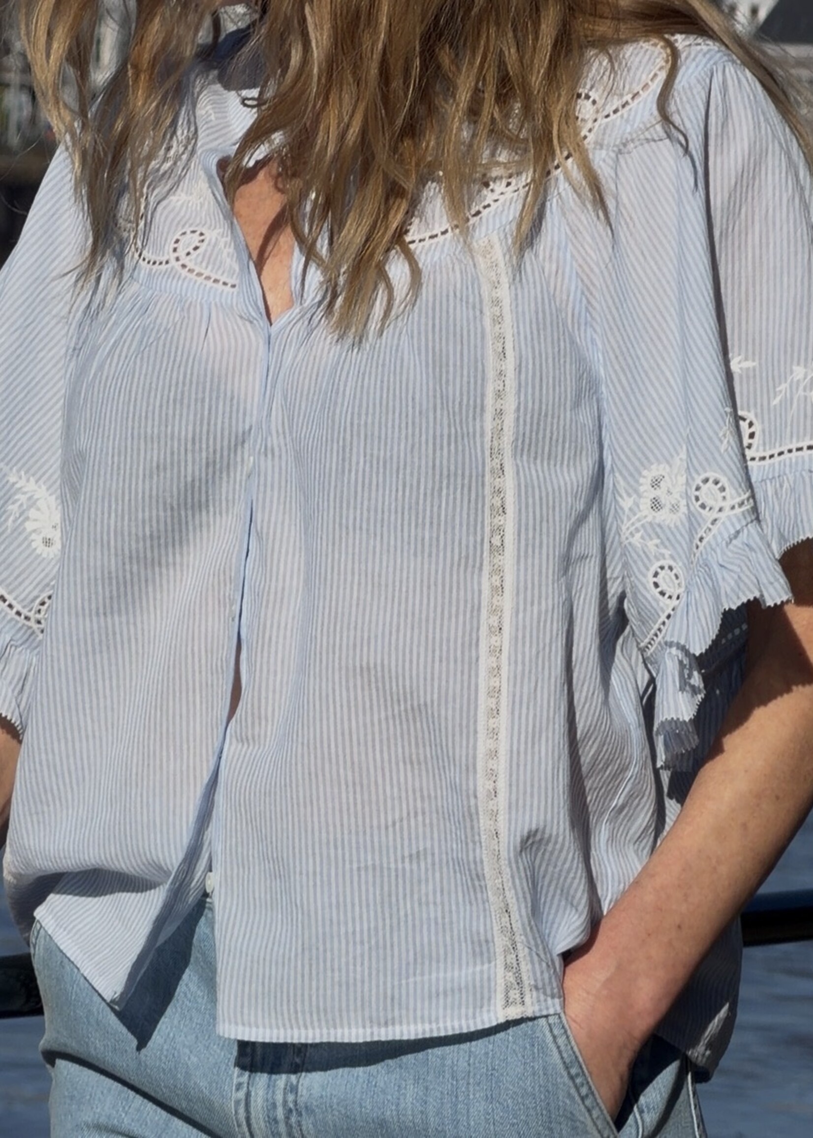 XIRENA Xirena Mae Shirt | Blue White