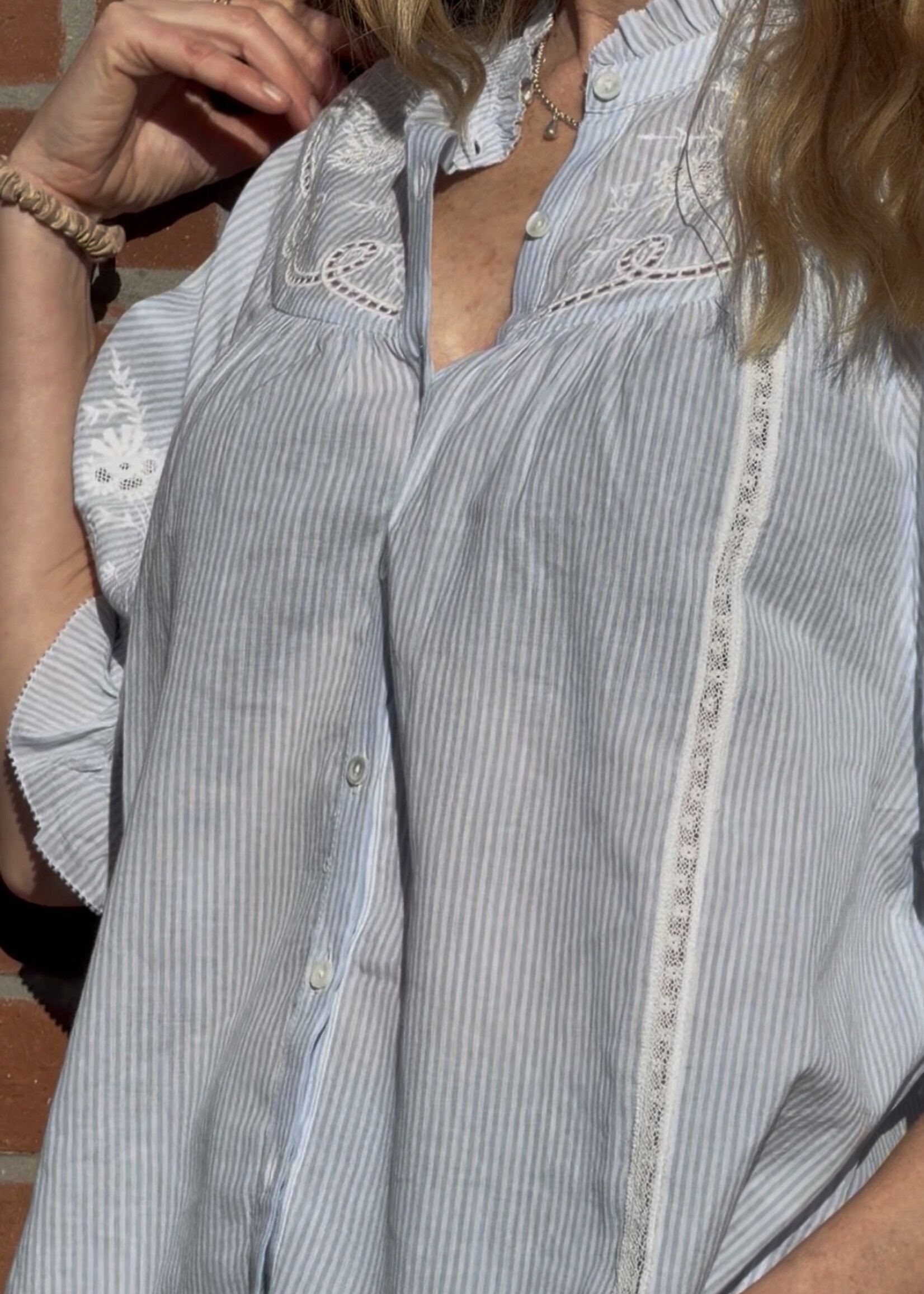 XIRENA Xirena Mae Shirt | Blue White