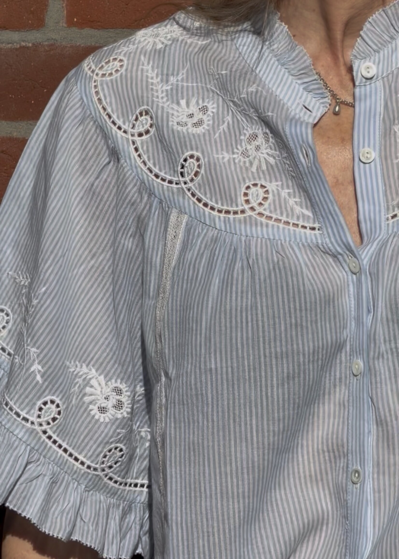 XIRENA Xirena Mae Shirt | Blue White