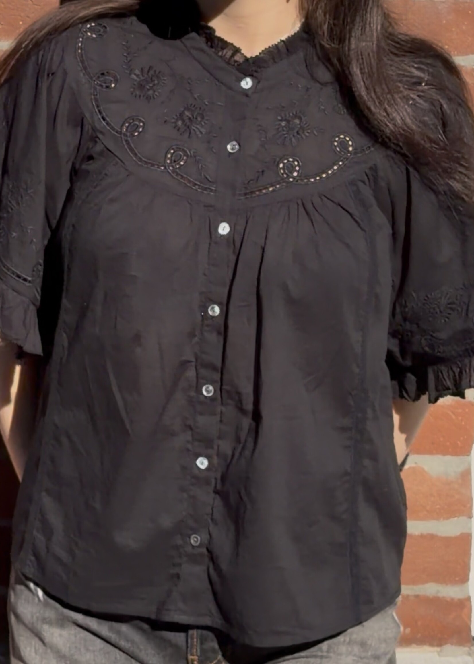 XIRENA Xirena Mae Shirt | Black