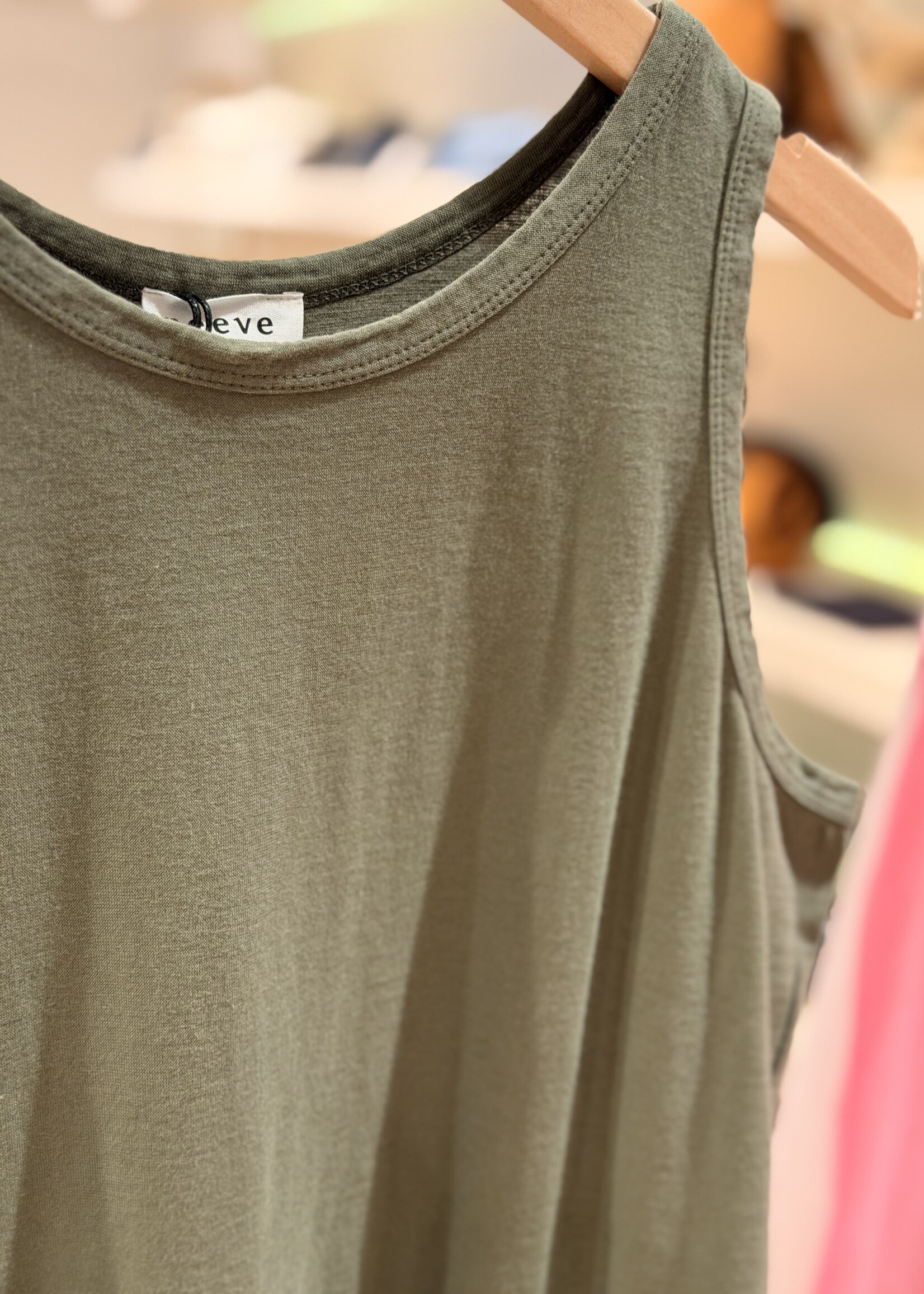 Neeve The Selene | Olive