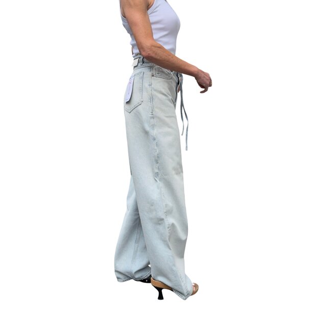 Noah Jeans | Sandy Lake