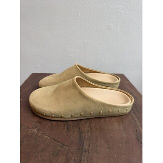 Posa Studded Mule | Tan