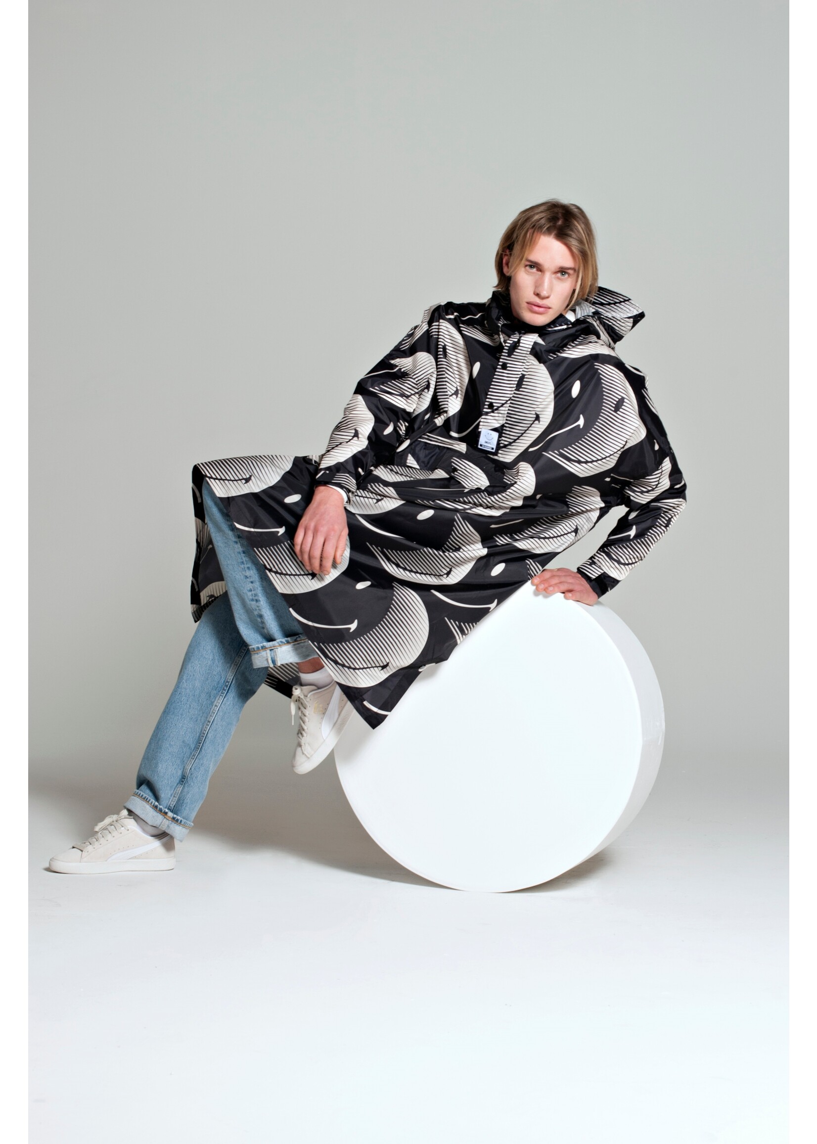 Rainkiss Half Moon Smiley - Rain Poncho