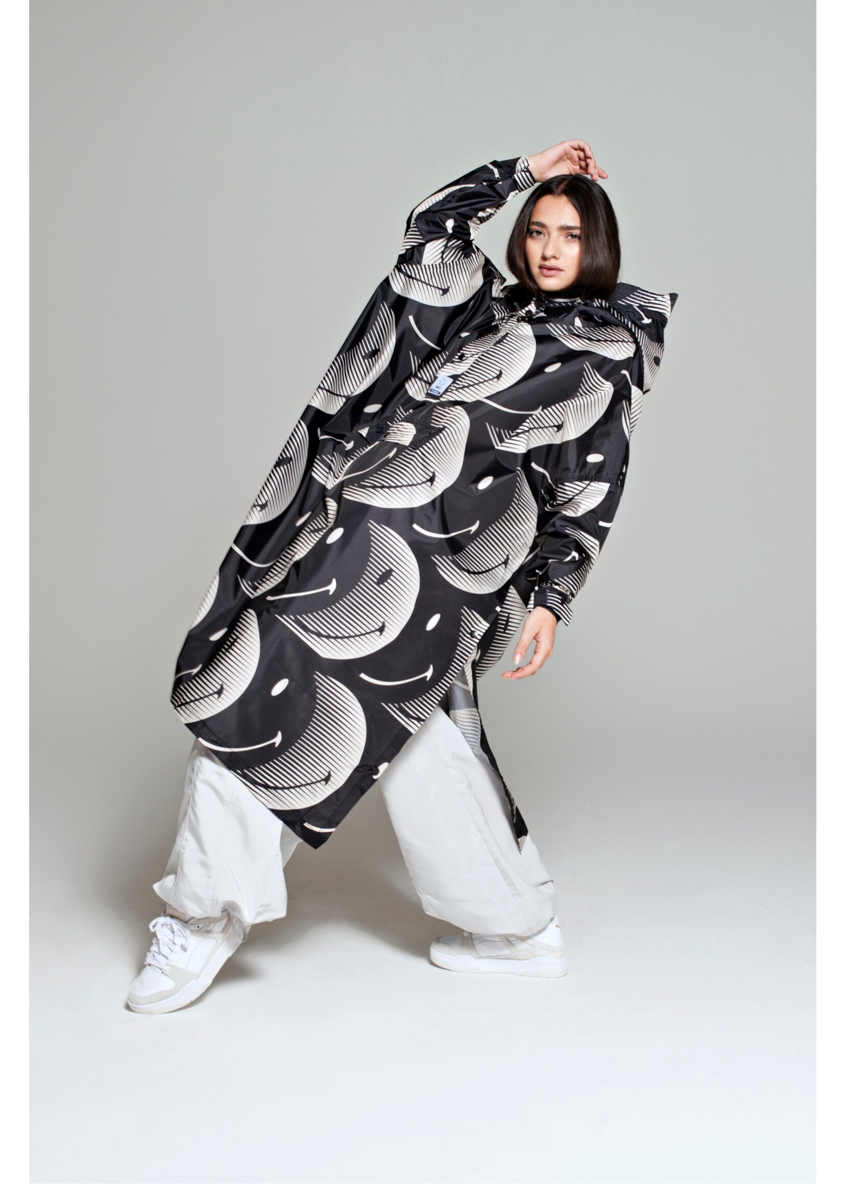 Rainkiss Half Moon Smiley - Rain Poncho