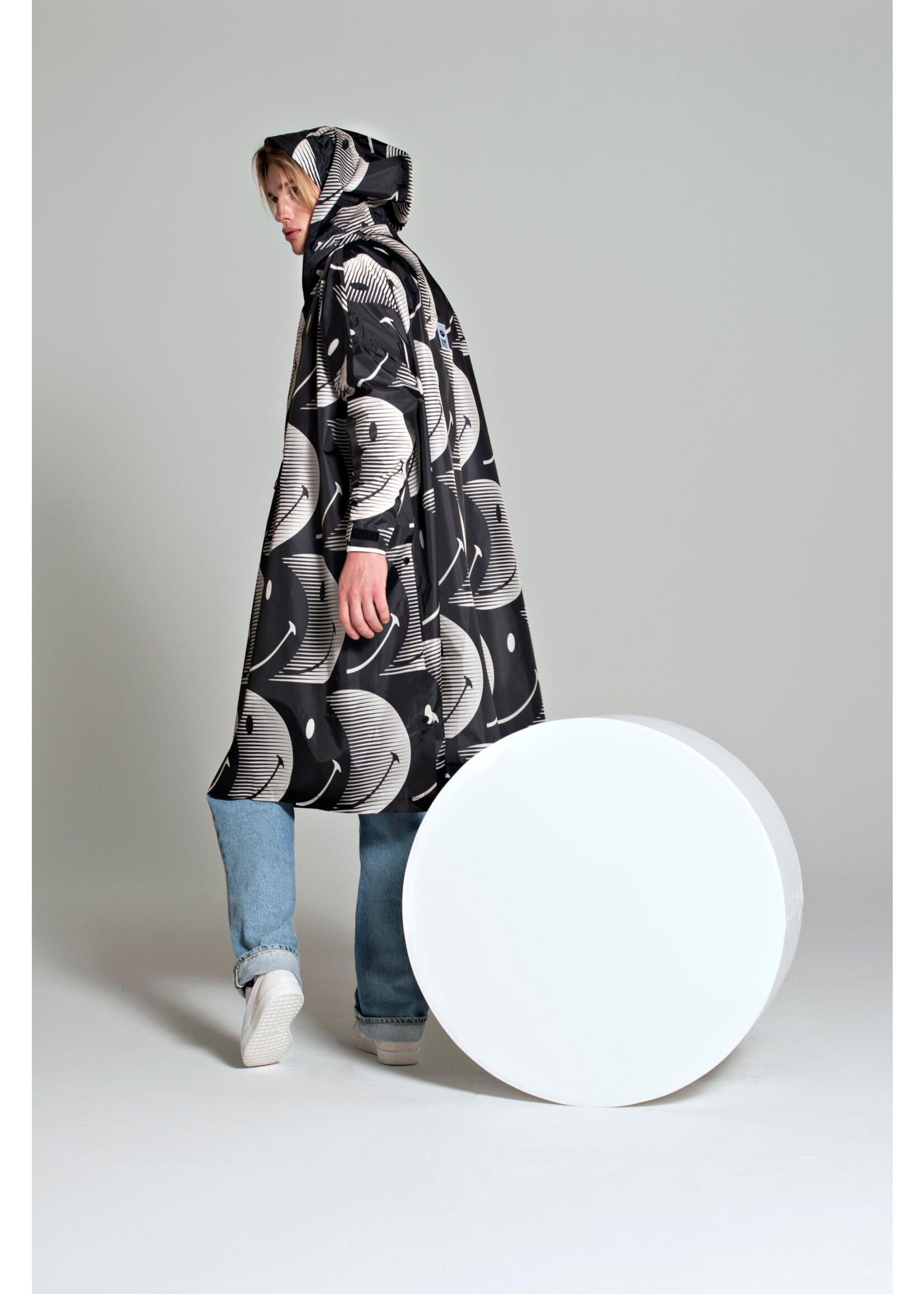 Rainkiss Half Moon Smiley - Rain Poncho