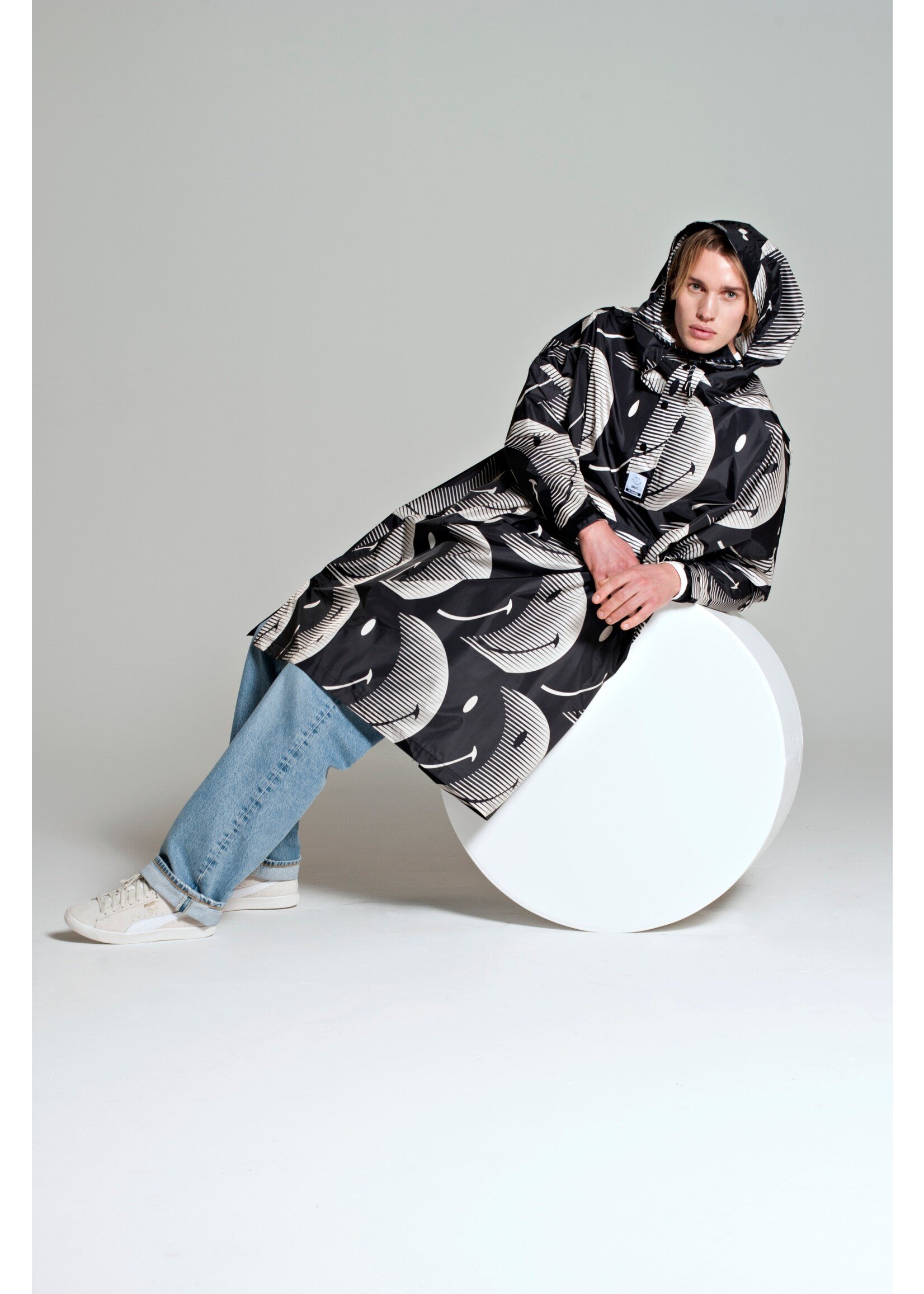 Rainkiss Half Moon Smiley - Rain Poncho