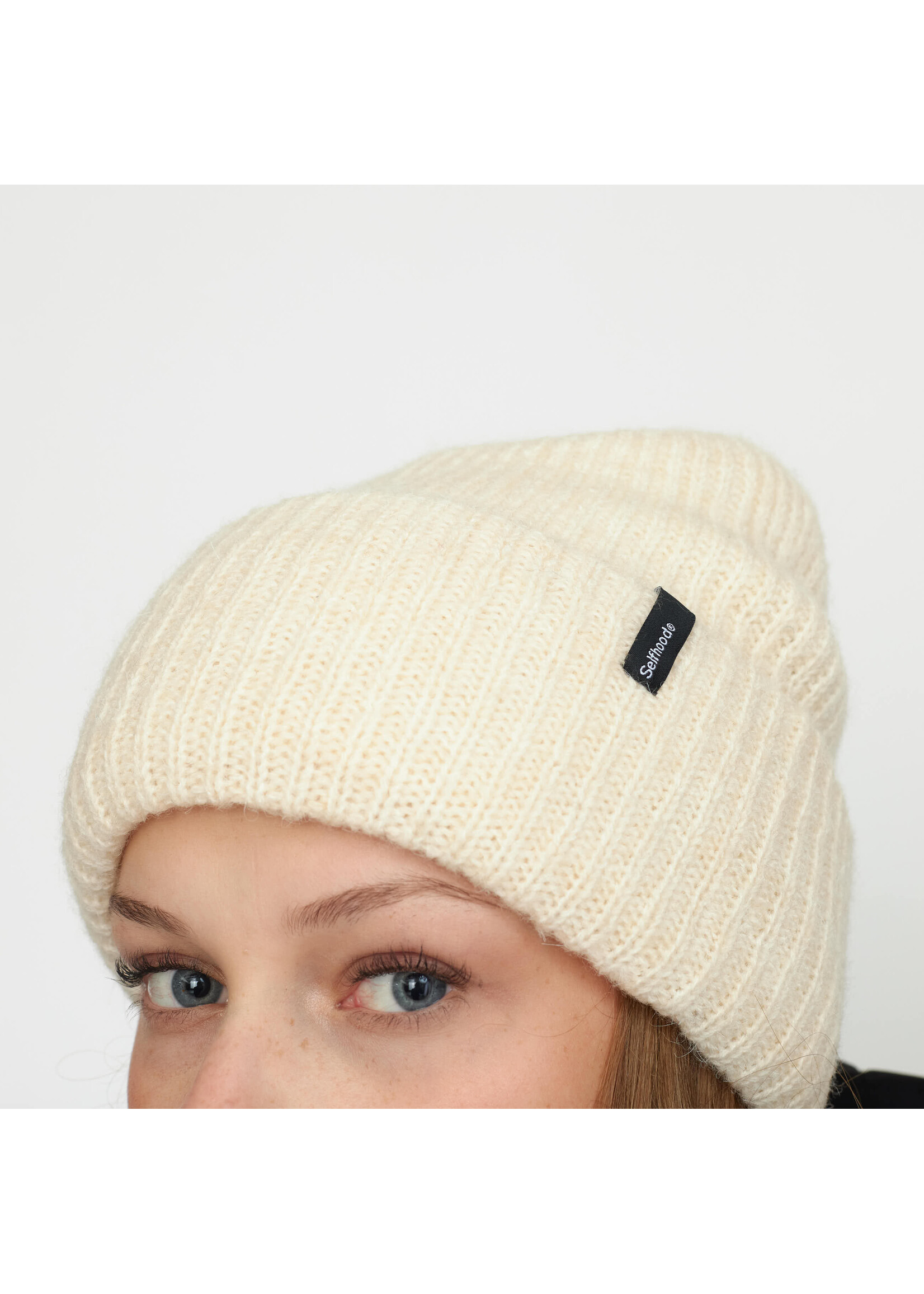 Selfhood 99010 Fluffy Beanie