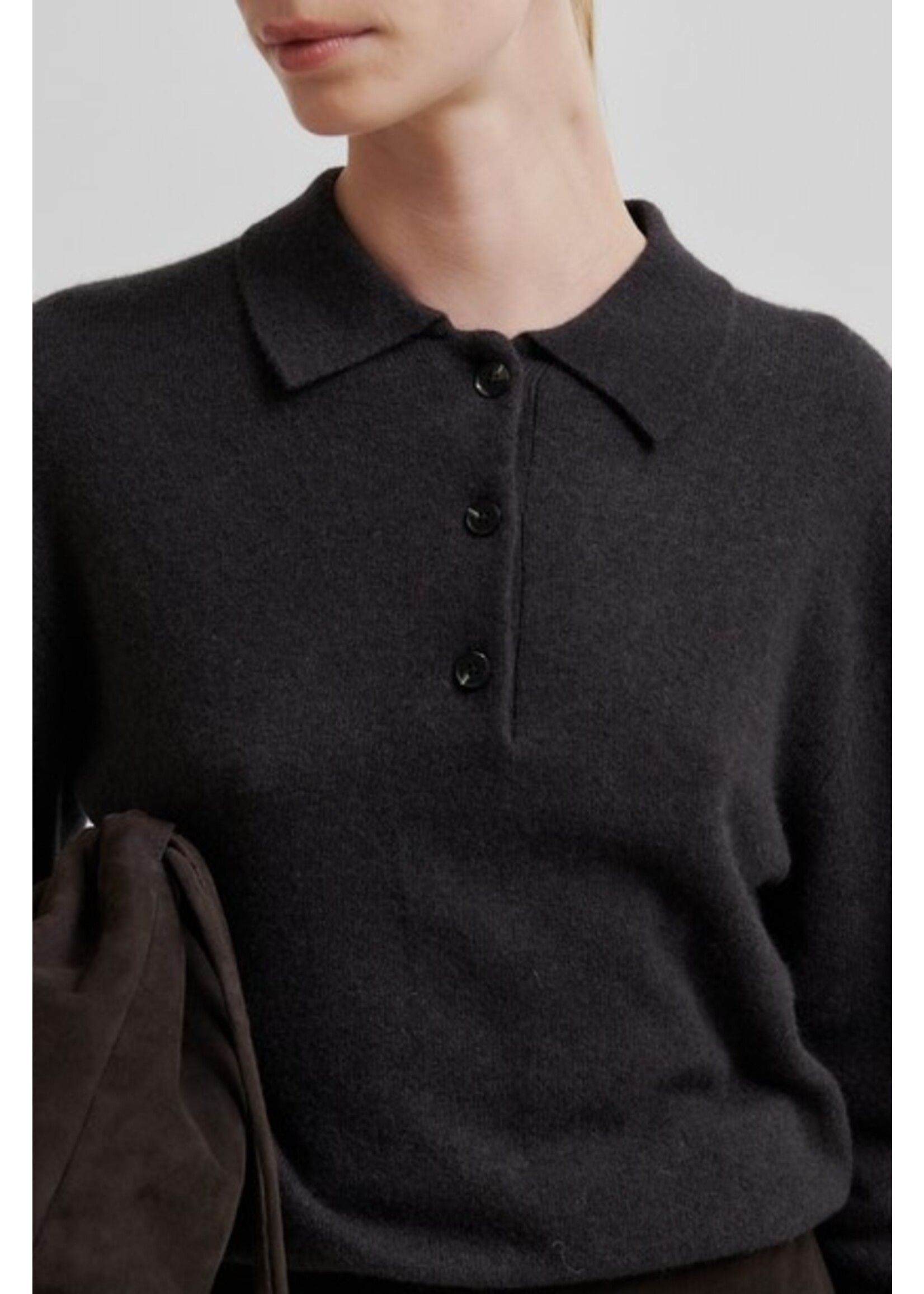 Second Female Vilena Knit LS