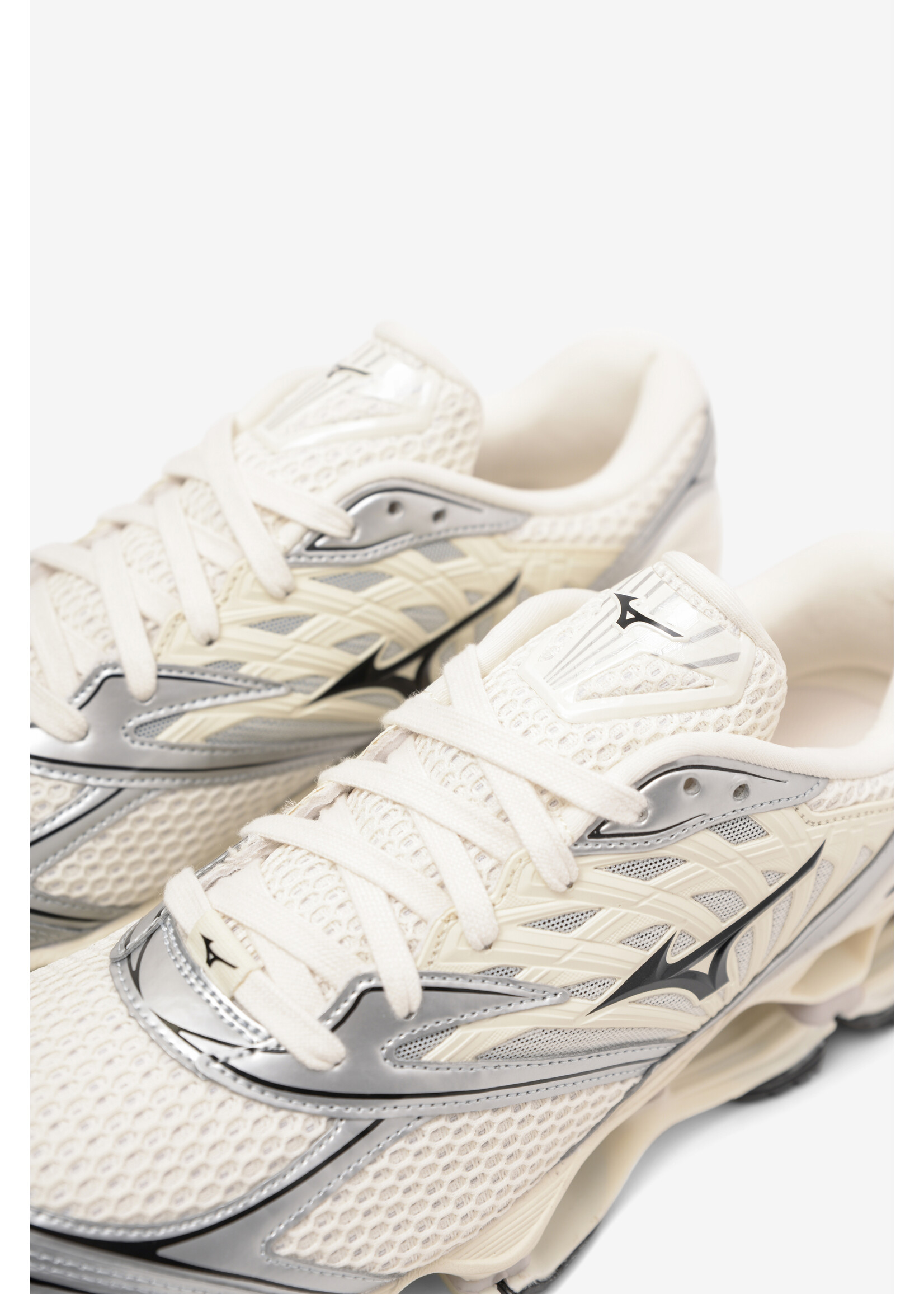 Mizuno Wave Prophecy LS Sneaker