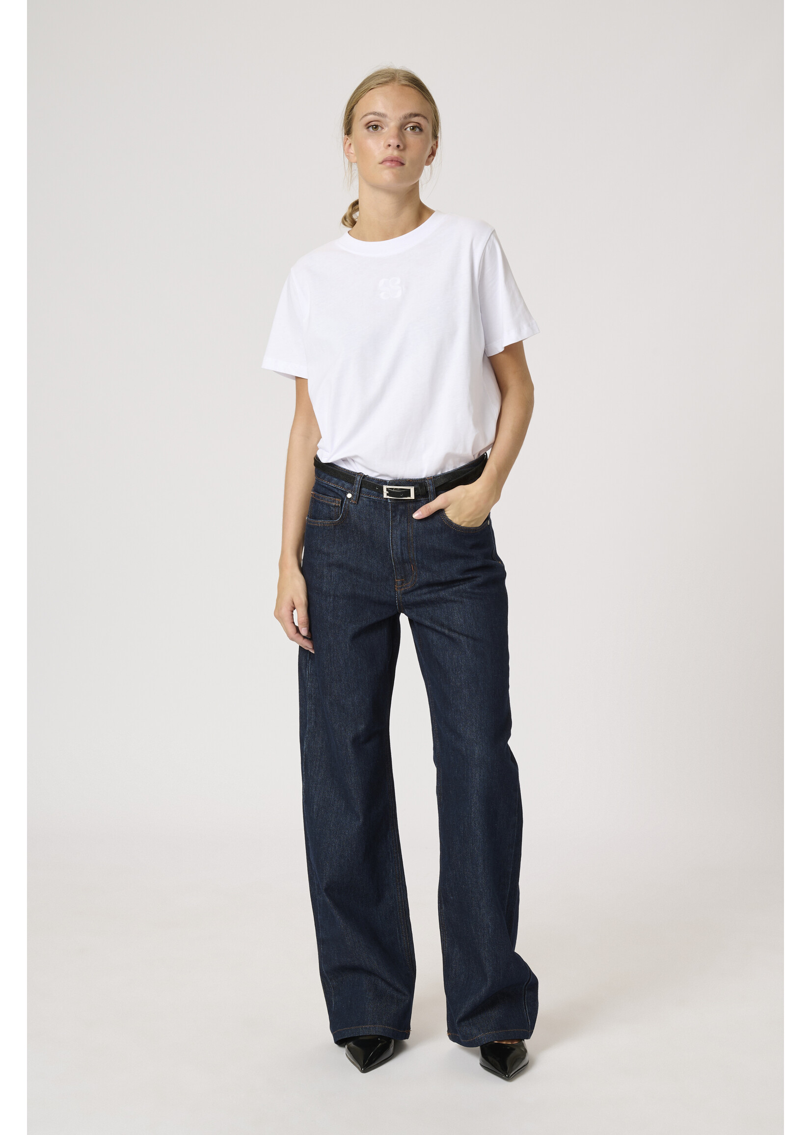 My Essential Wardrobe The Louis 139 High Wide Jeans