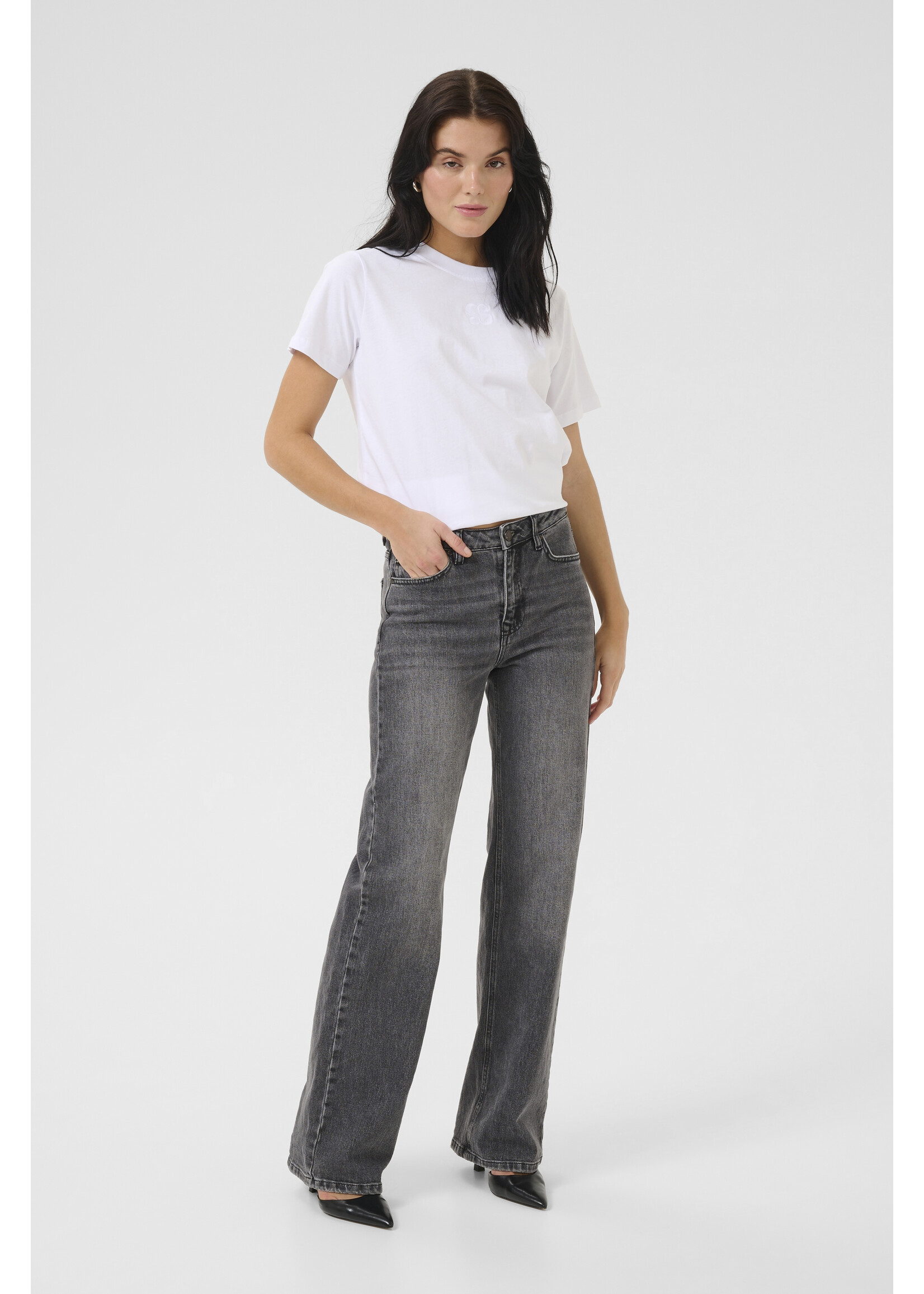 My Essential Wardrobe The Louis 139 High Wide Jeans