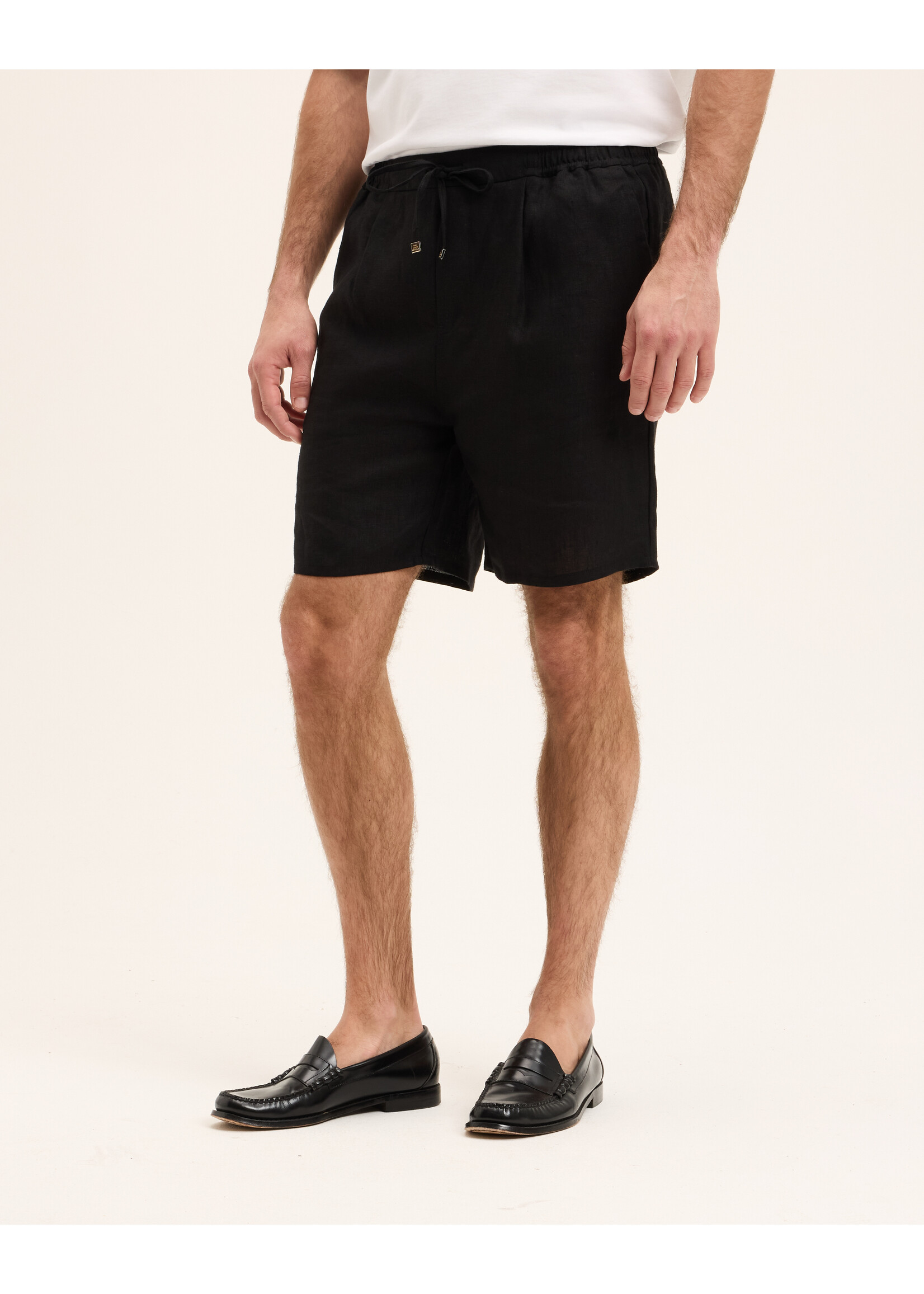 The GoodPeople Hlin Shorts