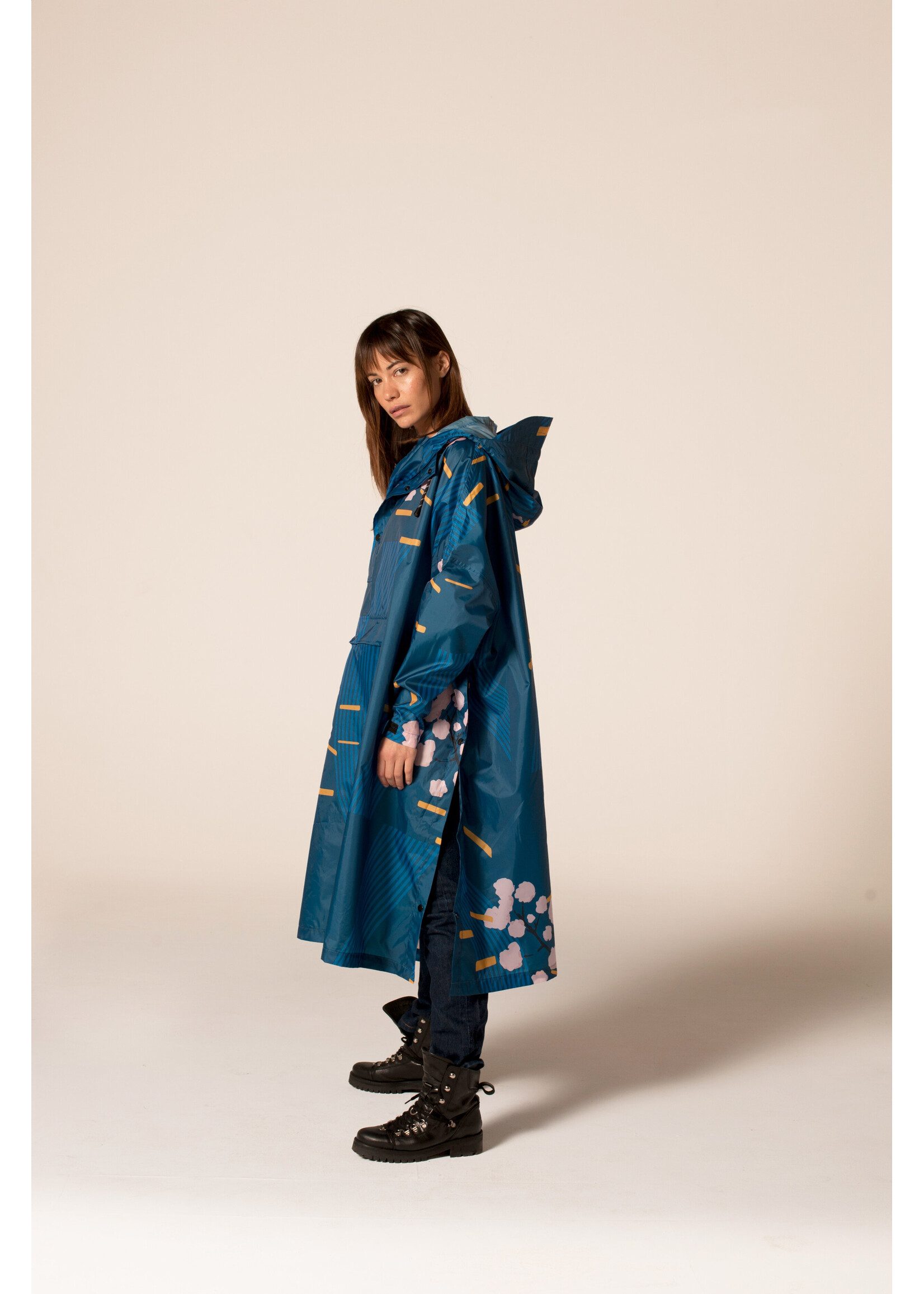 Rainkiss Japanese Blossom - Rain Poncho