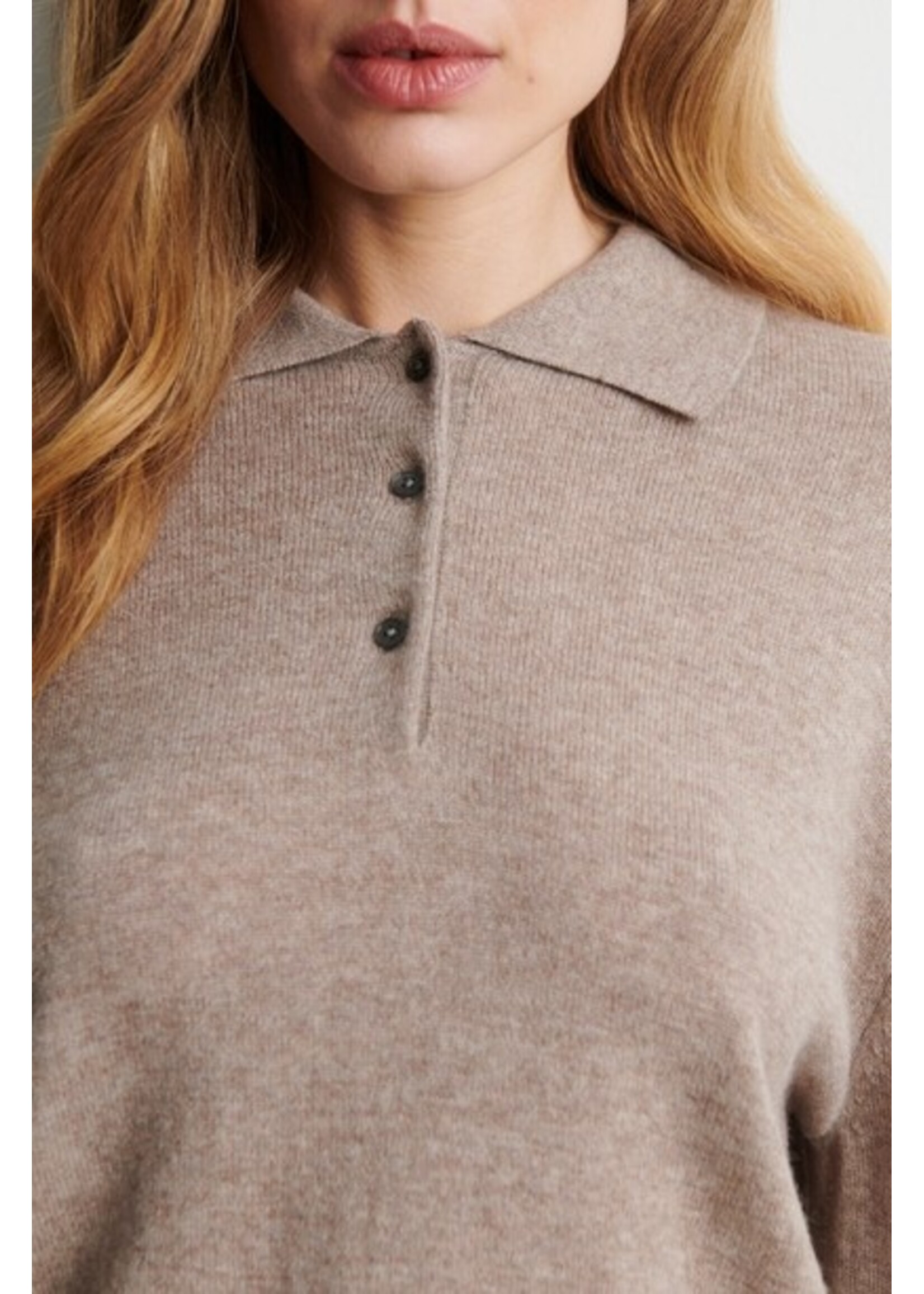 Second Female Longo Knit LS Collar