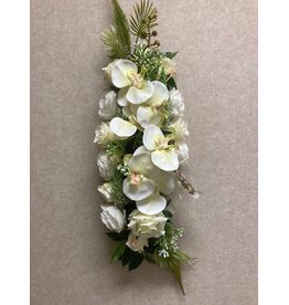 Zijden bloemstuk wit 50 euro