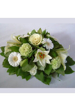 Klein bloemstuk met lelie