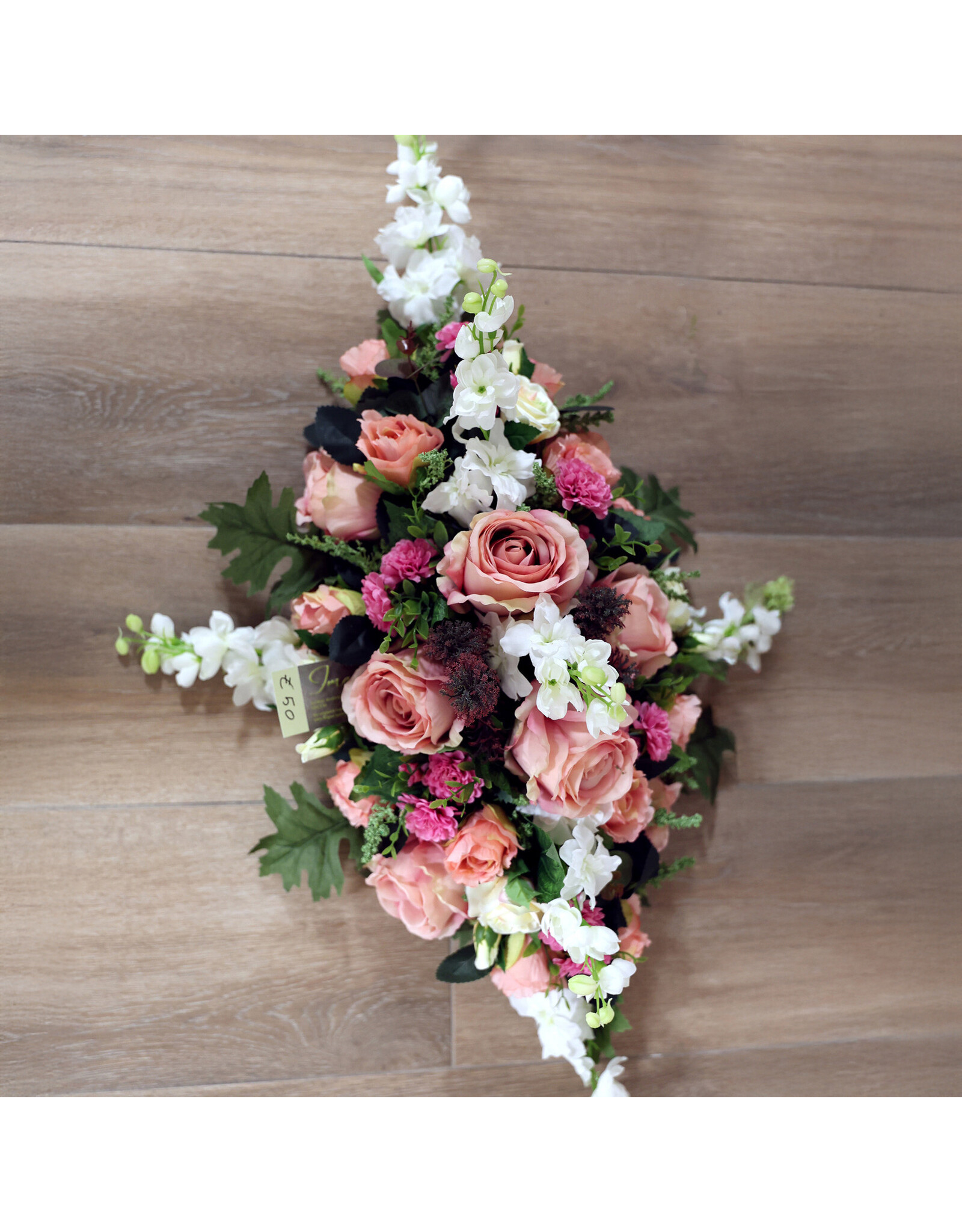Zijden bloemstuk roze 50 euro