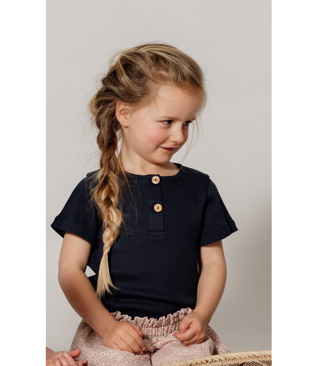 Be Kind Benji Button T-Shirt // KIDS // Blauw