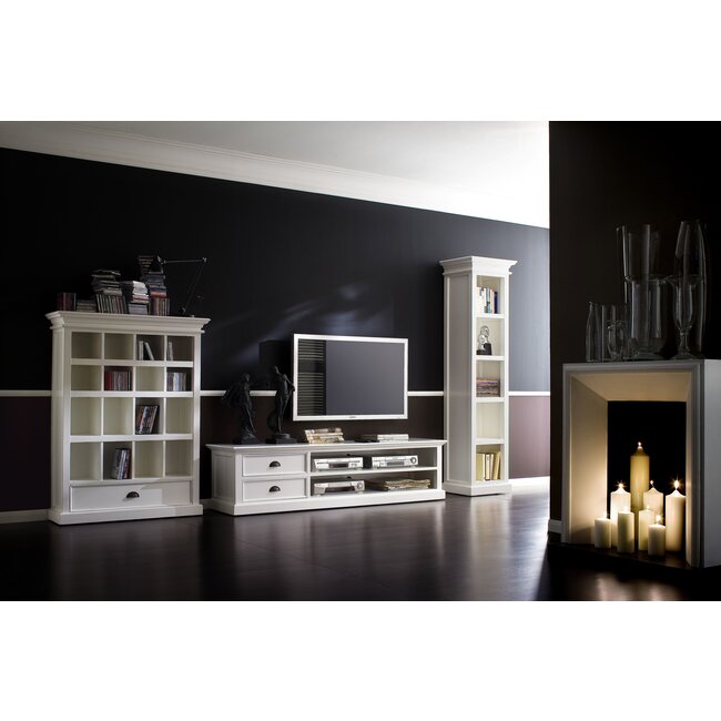 TV-Lowboard Halifax 180 cm – Klassisches Design