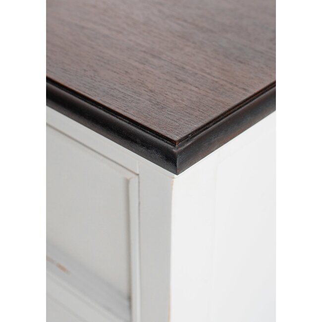 Nachttisch Halifax Accent – Drei Schubladen pure Eleganz