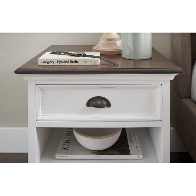 Nachttisch mit Querregal