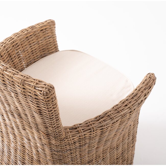 Bishop Chair – Skulpturales Design und Handgewebtes Rattan