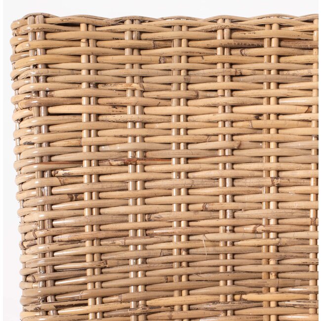 Bishop Chair – Skulpturales Design & Handgewebtes Rattan