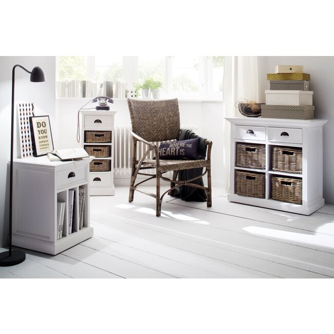 Rattan-Stuhl „Jester“ – Geometrische Raffinesse im Fischgräten-Design