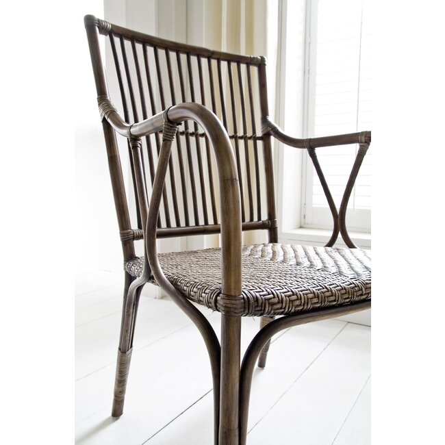 Rattan-Stuhl „Duke“ – Zeitlose Eleganz und Puristisches Design