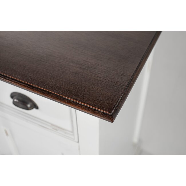 Buffetschrank mit 4 Türen und 3 Schubladen