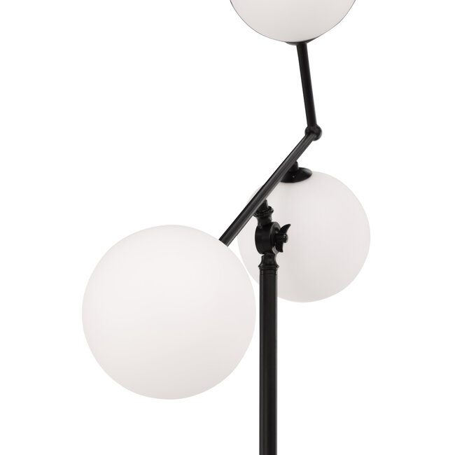 Stehlampe Marsan – Nordisches Design mit 3 Glaskugeln