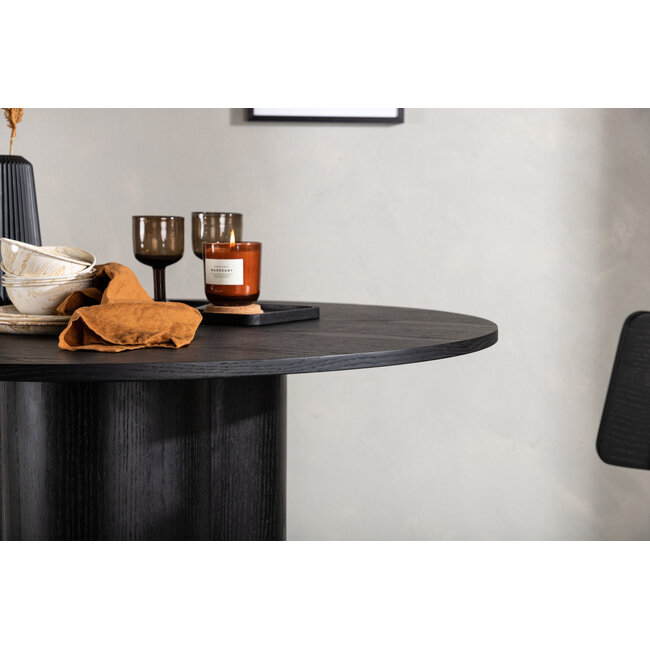 Runder Esstisch Olivia – Skandinavisches Design-Statement in Schwarz