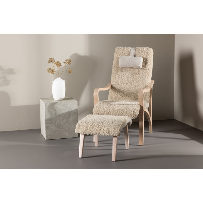 Loungesessel Fårö – Skandinavische Raffinesse mit Hocker & Nackenkissen