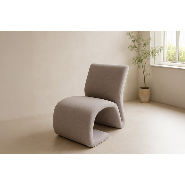 Design-Sessel Rulls – Moderne Ästhetik in warmem Braun