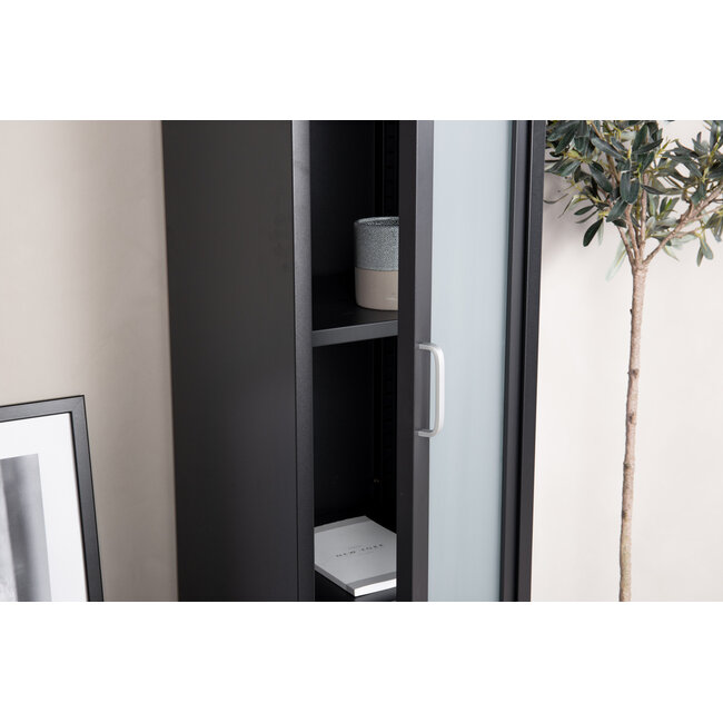 Vitrinenschrank Acero – Schlankes Design in Schwarz & Frost-Optik