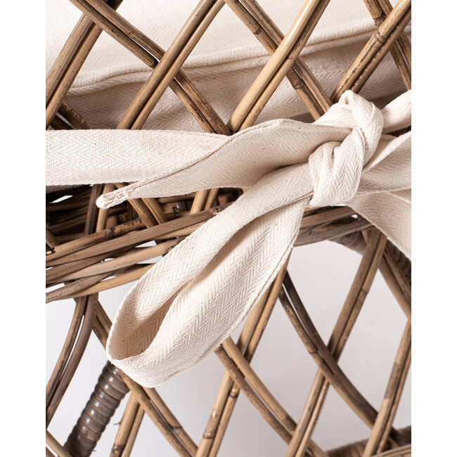 Rattan-Esszimmerstuhl – Romantische Ästhetik und Handgeflochtener Komfort