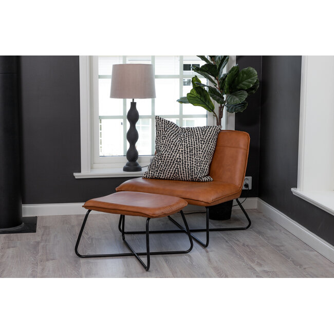 X-Lounge Sessel und Hocker – Klassischer Luxus in zeitlosem Braun