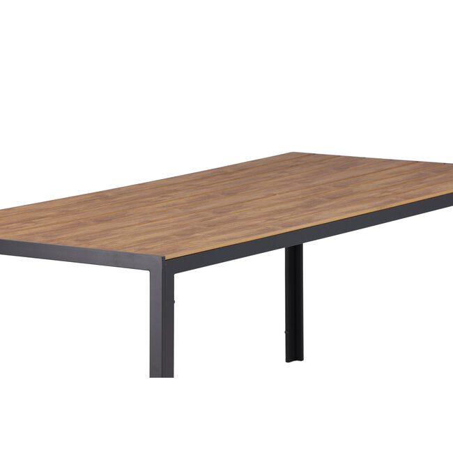 Gartentisch Break – Robuster Mittelpunkt im Garten