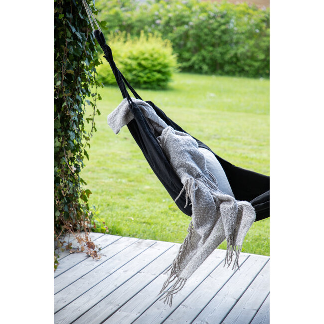 Gartenliege Hedvig Schwarz – XXL Outdoor-Sonnenliege aus Polyester, Breite 150 cm, Länge 200 cm, wetterfest
