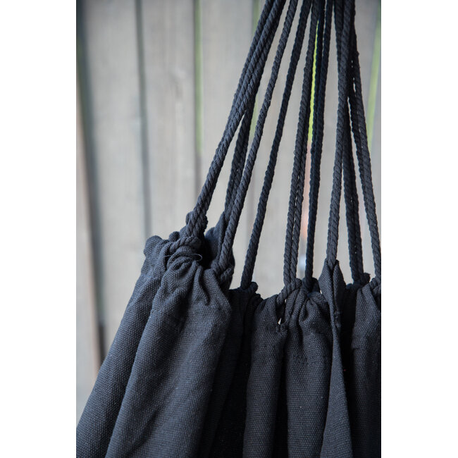 Gartenliege Hedvig Schwarz – XXL Outdoor-Sonnenliege aus Polyester, Breite 150 cm, Länge 200 cm, wetterfest