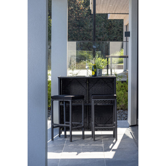 Barset Knock Schwarz – 3-teiliges Outdoor-Barset aus Polyrattan mit Glasplatte und 2 Barstühlen mit Sitzkissen, UV-beständig