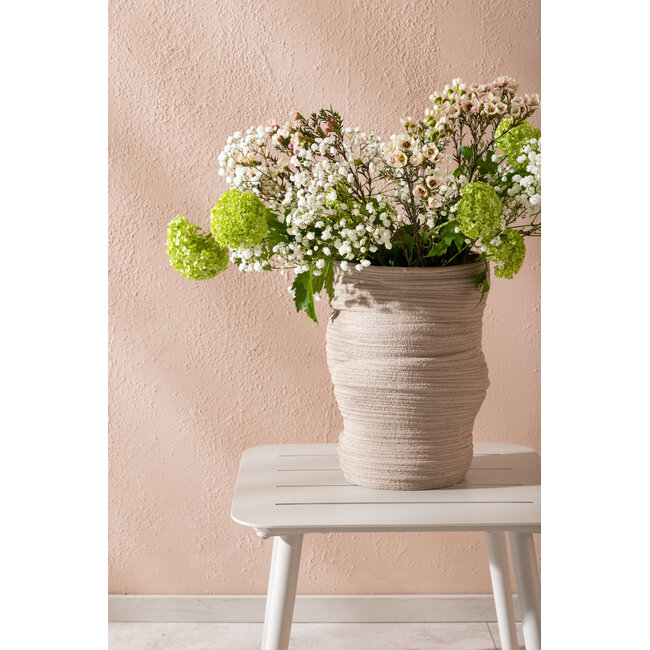 Gartentisch Lina Beige – Robuster Mittelpunkt im Garten