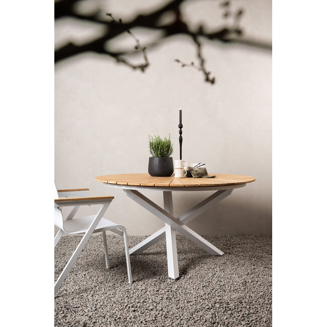 Gartentisch Mexico – Natürliches Teakholz trifft auf modernes Design